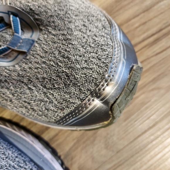 Brooks ghost 10 shoes